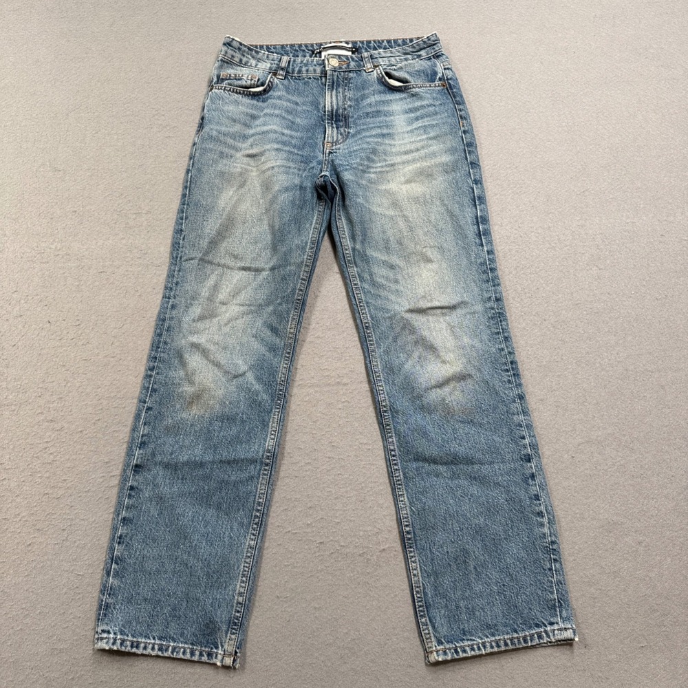 Zara Straight Leg Jeans in Light Blue Wash